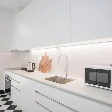 Liiiving In - Art Design Apartament