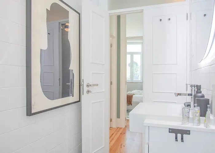 Liiiving In - Art Design Apartamento Oporto