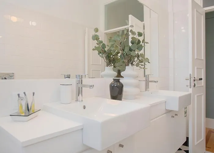 Liiiving In - Art Design * Oporto