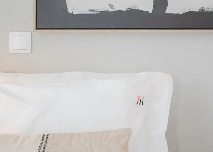 Liiiving In - Art Design Apartamento Oporto