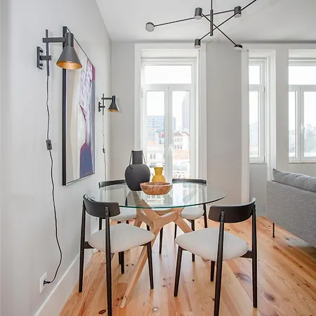 Liiiving In - Art Design Apartamento *