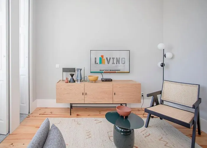 Liiiving In - Art Design Apartment *