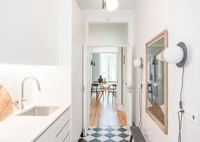 Apartment Liiiving In - Art Design