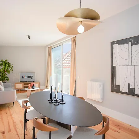 Liiiving In - Art Design Apartment