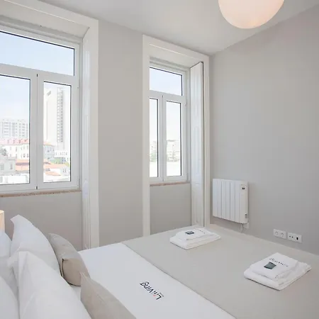 Liiiving In - Art Design Apartamento *