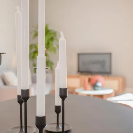 Apartment Liiiving In - Art Design *