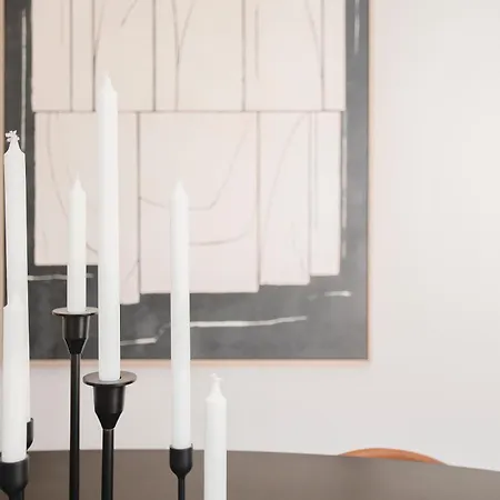 Liiiving In - Art Design Apartment *