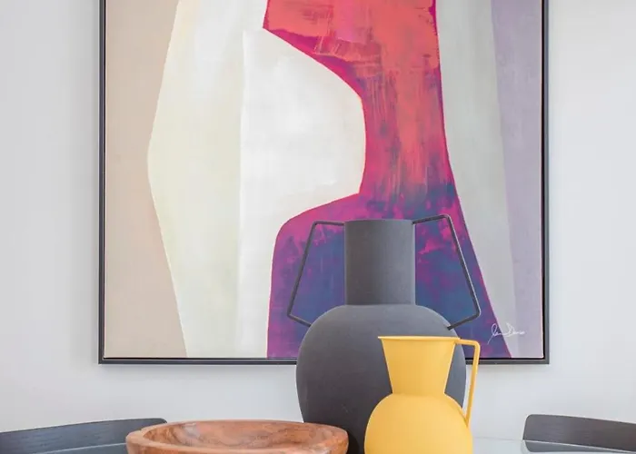 Liiiving In - Art Design شقة بورتو