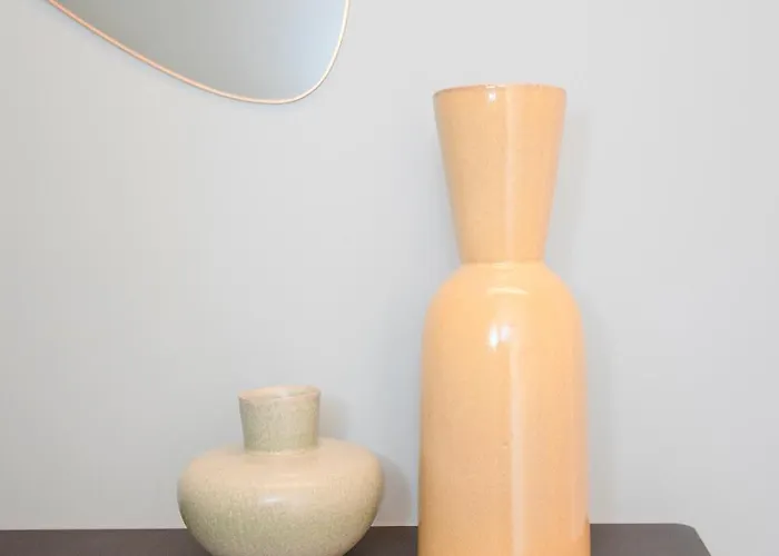 Liiiving In - Art Design