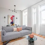 Апартаменты Liiiving In - Art Design *
