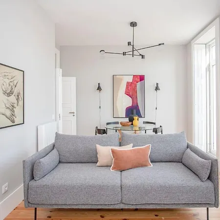 Liiiving In - Art Design